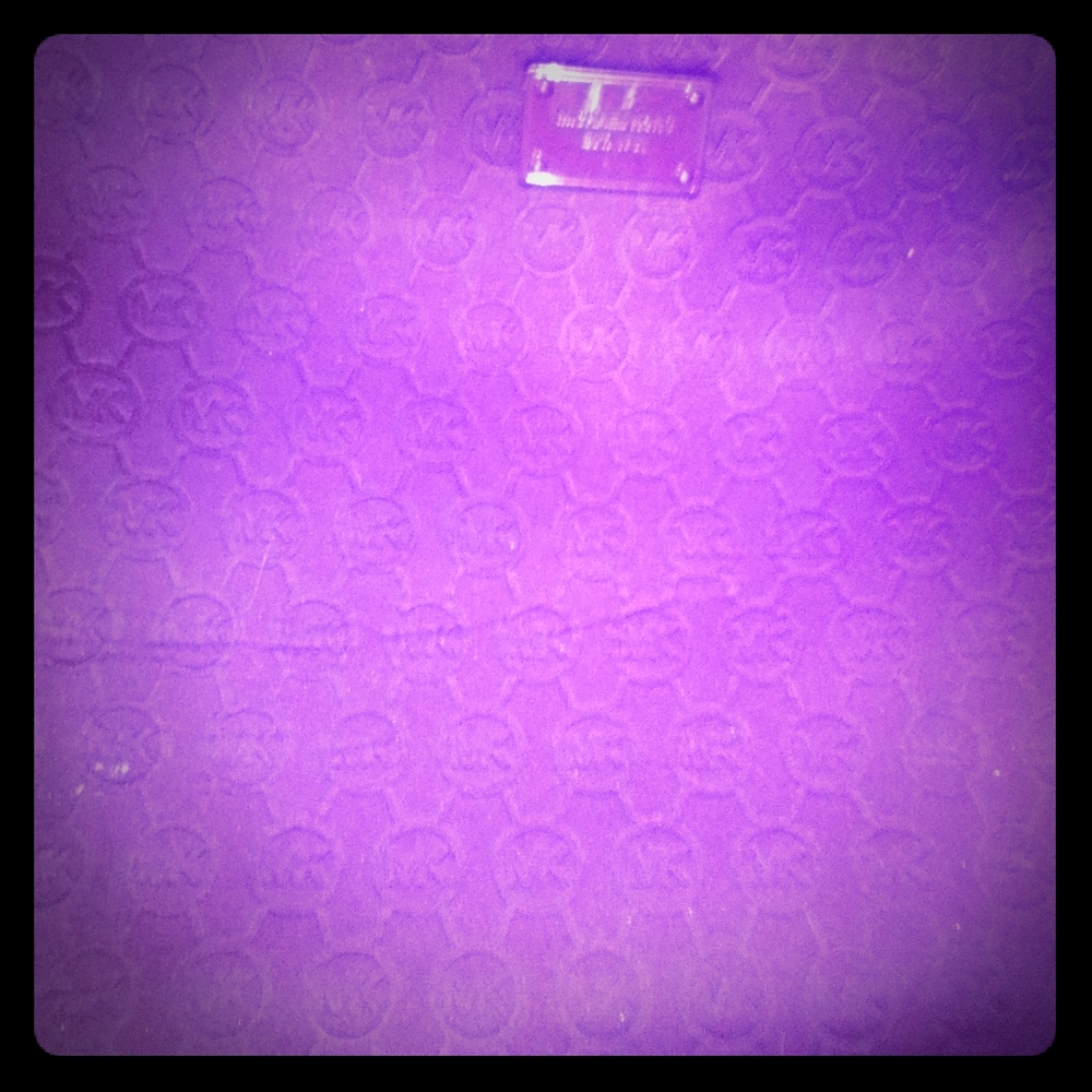 Michael kors signature purple tote
